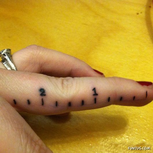 Creative Tattoos That Make Clever Use Of The Body