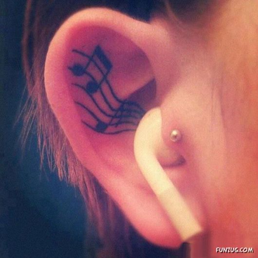 Creative Tattoos That Make Clever Use Of The Body