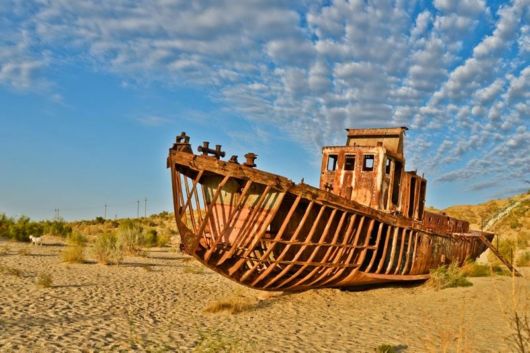 Amazing Graveyard Of Ships In Desert of Moynaq, Uzbekistan