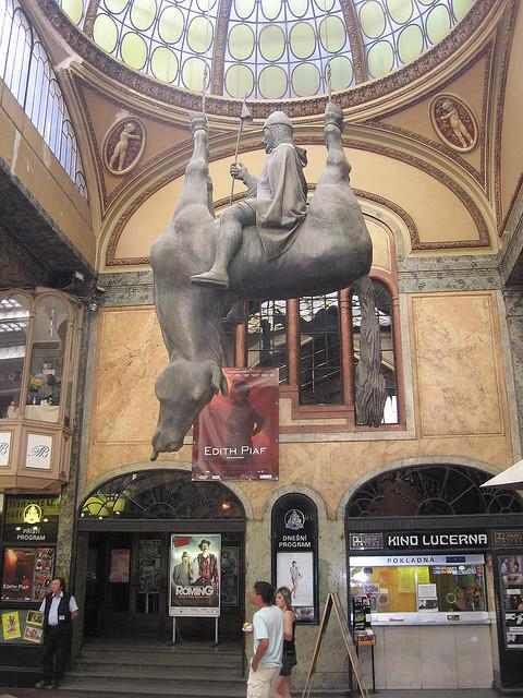 39 Statues That Are Quite Bizarre