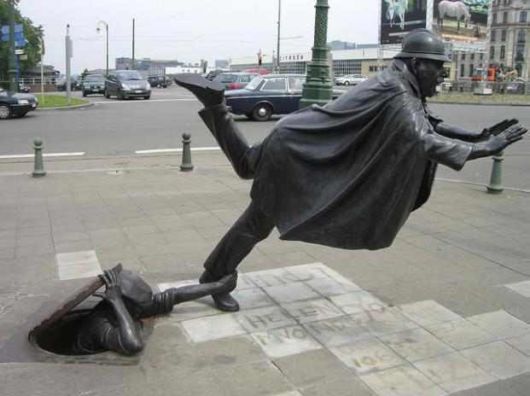 39 Statues That Are Quite Bizarre