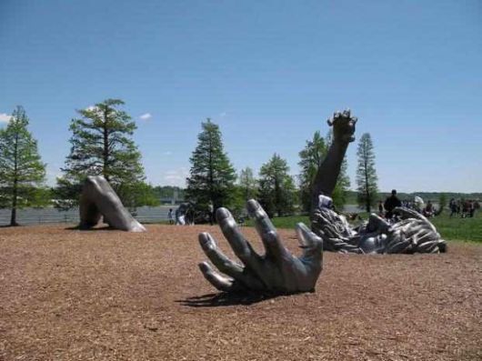 39 Statues That Are Quite Bizarre