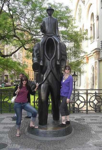 39 Statues That Are Quite Bizarre