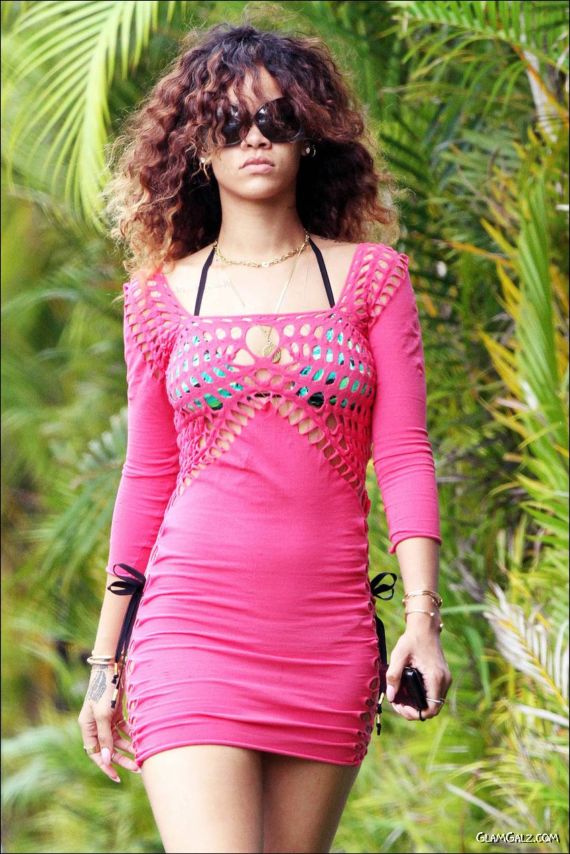 Rihanna Strolling On The Beach