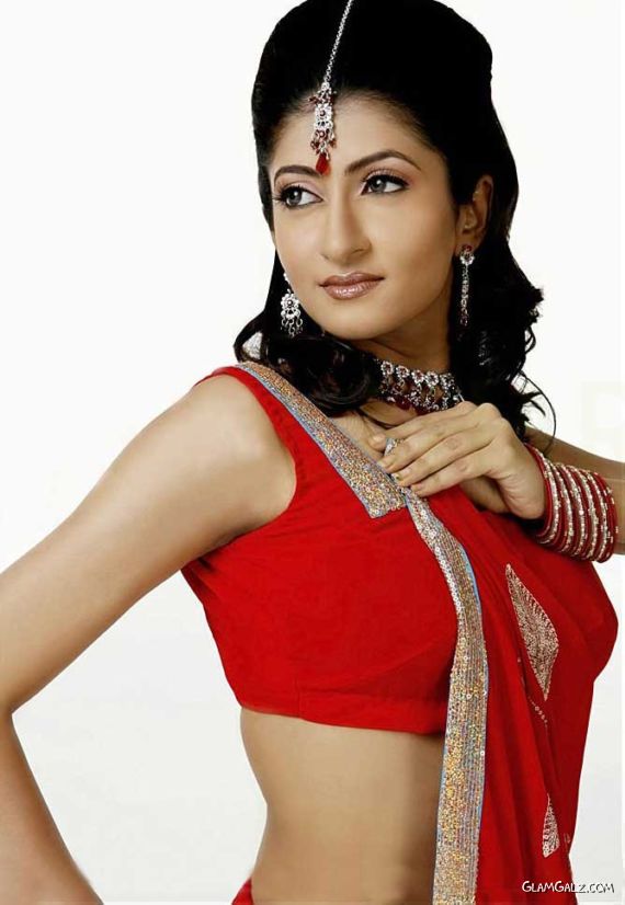 Pretty South Indian Actress Chandrika