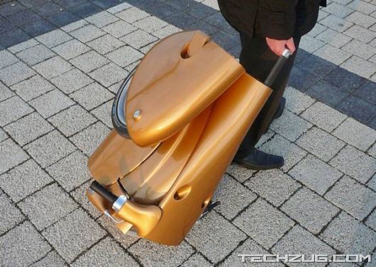 Amazing Compact Folding Scooter